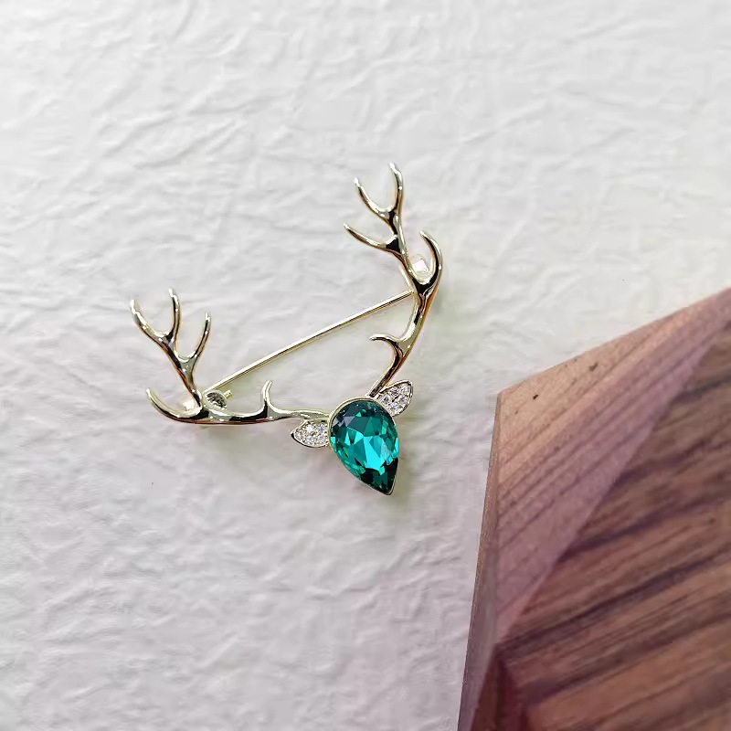 Cute Crystal Elk Horn Brooches – Elk Bugle Call Bewertung und Preis